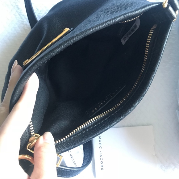 NWT Marc Jacobs classic leather crossbody black - Picture 4 of 7